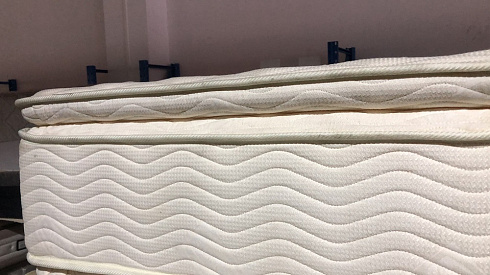 Бурлетная машина для борта матраса Pillow Top  KH-YTZ-1000  Бурлетная машина для борта матраса Pillow Top  KH-YTZ-1000